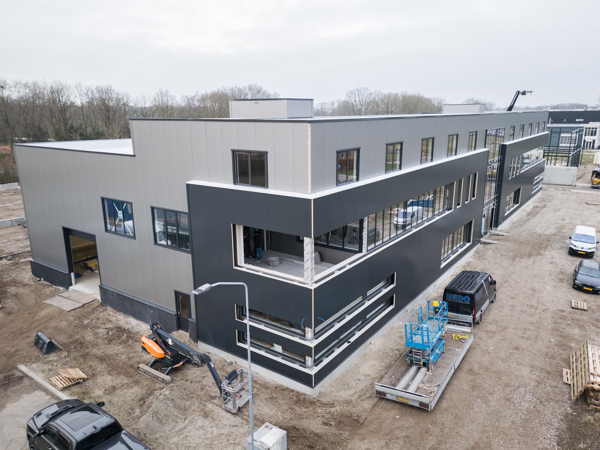 Hoekzijde van de hal tijdens de ruwbouw, E Franken Totaalbouw